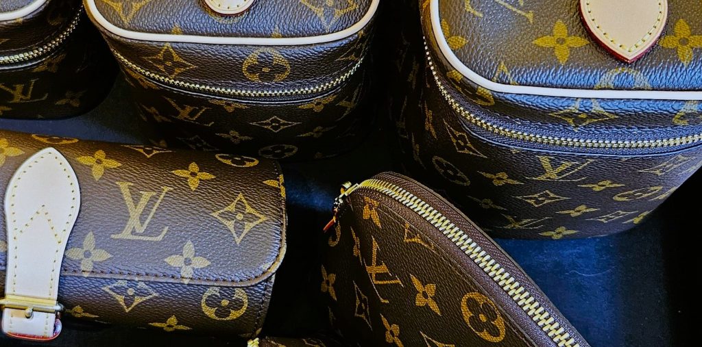 Louis Vuitton Monogram Canvas SLG