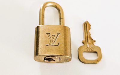 Original oder Fake? Alles, was du über das Louis Vuitton Schloss bei Speedy und Alma wissen musst