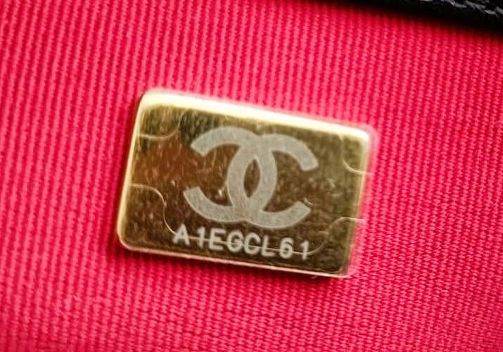 Chanel Seriennummer Goldplatte
