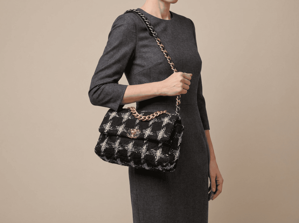 Chanel 19 Large in Tweed